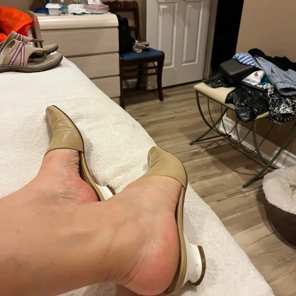 Salvatore Ferragamo Tan Leather Mules - Picture 2 of 8